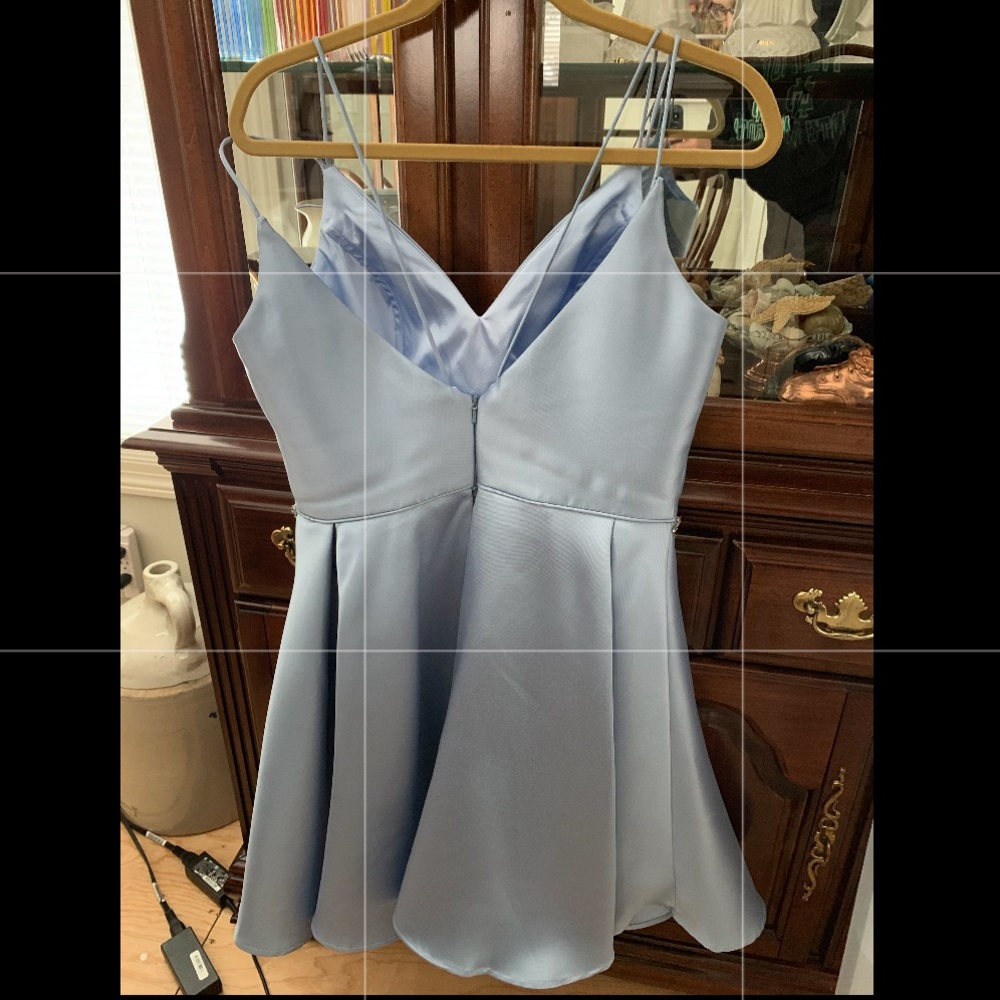 Dress - Picture 2 of 3
